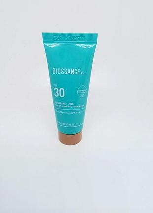 Минеральный солнцезащитный крем biossance squalane + zinc sheer mineral sunscreen