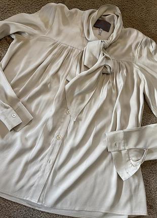 Блузка шелк с бантом