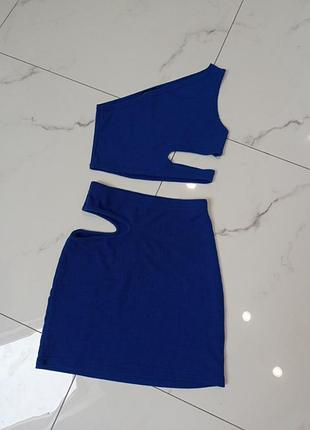Костюм в рубчик pretty little thing ,36р