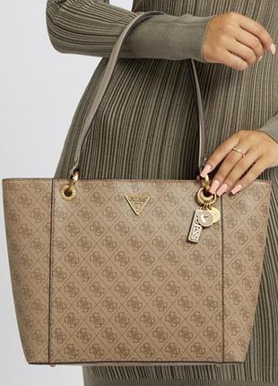 Оригинал.фирменная,стильная сумка-шоппер guess noelle elite tote