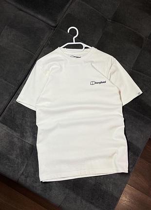 Оригінальна футболка berghaus