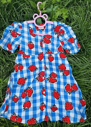 Сукня полуничка
