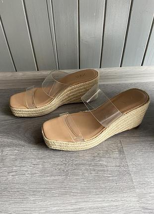 Шльопанці  зара