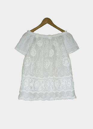 Белая батистовая блуза-топ с вышивкой
