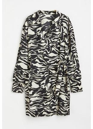 Сукня атласна на запах