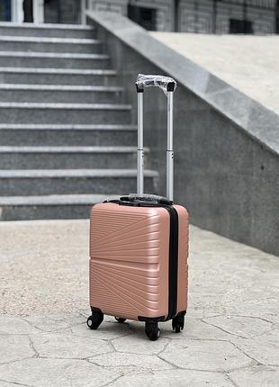 Лоукост ударопрочный 40/30/20 см чемодан дорожный xs на колесах  ручная кладь 24 литра