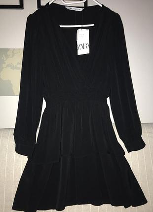 Чьорна міні сукня zara з воланами