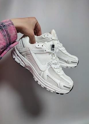 Nike zoom vomero 5 white