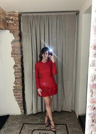 Сукня червона,відкрита спита, розмір м, одягалась один раз