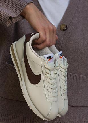 Кроссовки женские nike cortez beige brown