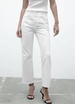 Білі вкорочені джинси zara