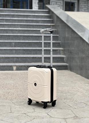 Лоукост ударопрочный 40/30/20 см чемодан дорожный xs на колесах  ручная кладь 24 литра