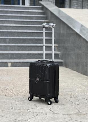 Лоукост ударопрочный 40/30/20 см чемодан дорожный xs на колесах  ручная кладь 24 литра