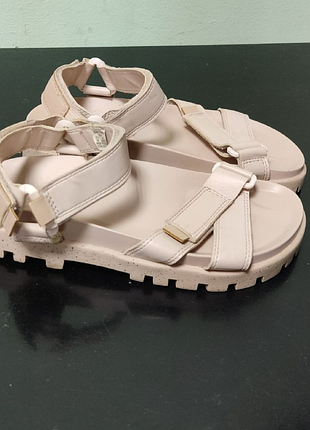 Босоніжки zara 36 розмір — 22.5 см