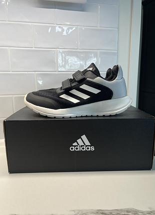 Adidas tensaur run жіночі кросівки
