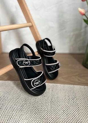 Нарядні босоніжки для дівчинки