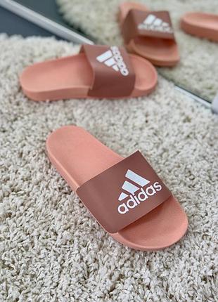 Жіночі шльопанці adidas
