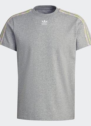 Футболка adidas