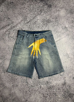 В украинском! шорты с рукой crazy hand maison margiela hand drip drill