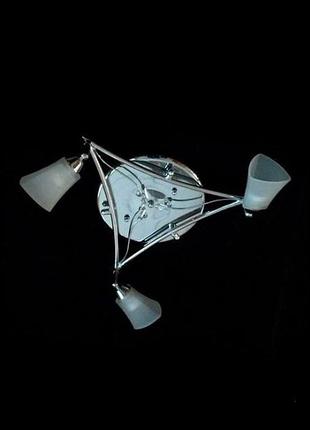 Люстра на 3 лампы с поворотными плафонами