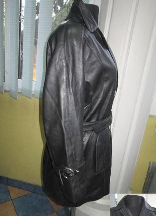 Класна жіноча шкіряна куртка з поясом. лот 9685 фото