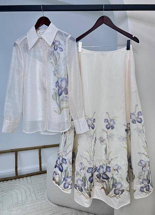 Костюм жіночий