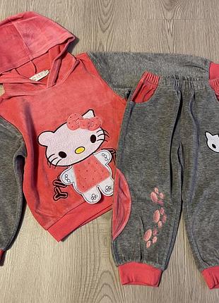 Костюм для дівчинки