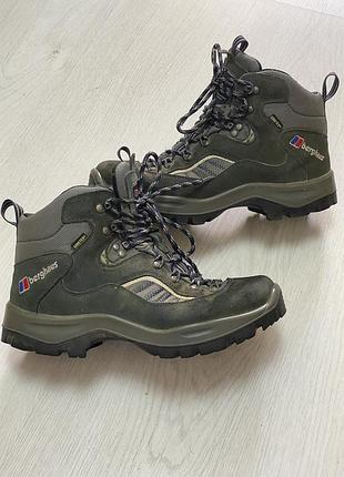Трекінгові черевики фірми berghaus.розмір 41.туристичні