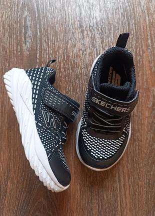 Кросівки skechers
