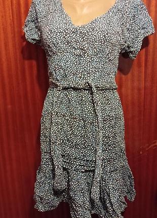 Платье размер 44 скошено в горошек