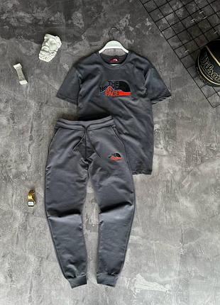 Летний костюм футболка брюки
