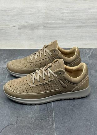 Чоловічі шкіряні літні кросівки з перфорацією