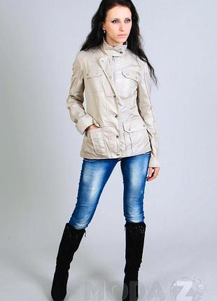 Бренд geox respira женская куртка, ветровка в спортивном стиле.