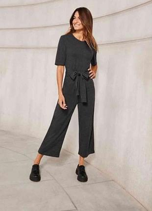 Стильний натуральний жіночий комбінезон