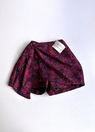 Шорти юбка з принтом stradivarius