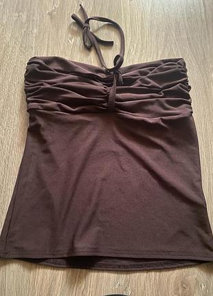 Майка inc тягнеться