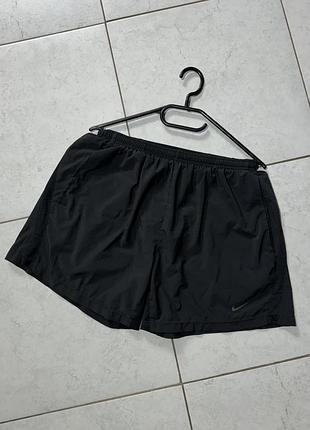 Чорні чоловічі шорти color nike running dry-fit m