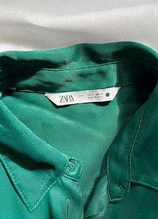 Сатиновая рубашка в изумрудном цвете от zara 🔥4 фото
