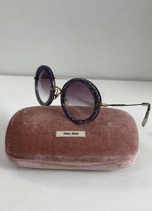Сонцезахисні окуляри miu miu