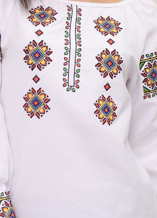 Вишиванка жіноча.4 фото
