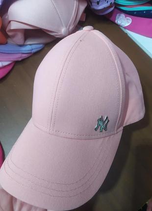 Кепка ,персик колір,54-57