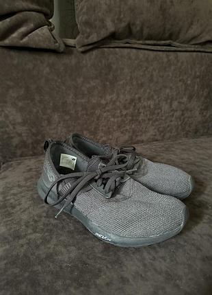 Кросівки new balance
