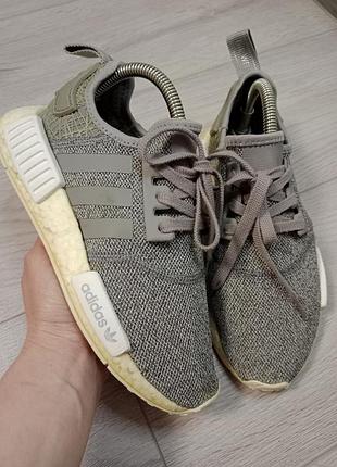 Кроссовки adidas boost