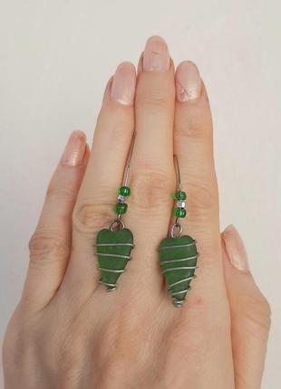 Сережки морське скло зелен серце ручн робіт wire wrap проволк смарагд