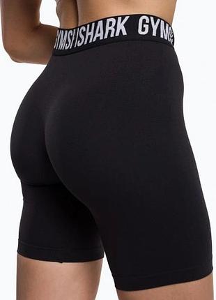 Спортивные шорты gymshark - s