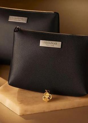 Нова косметичка ferragamo з наповненням