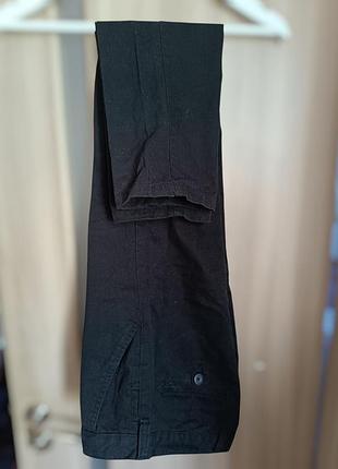 Черные джинсы