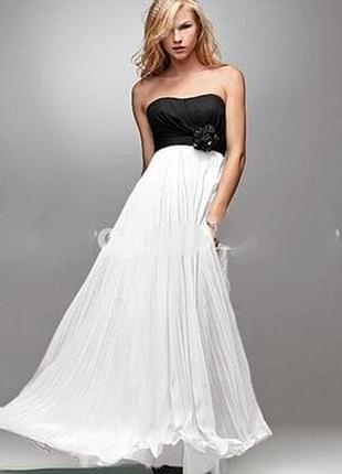 Роскошное контрастное платье плиссе