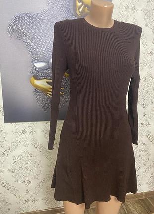 Теплое платье в рубчик