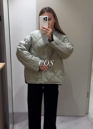 Куртка cos xs, s фісташкова